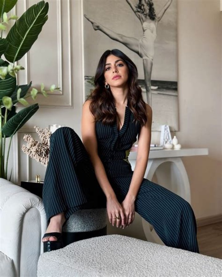 Aalia Furniturewalla