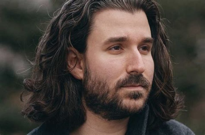 Adam Dillonn