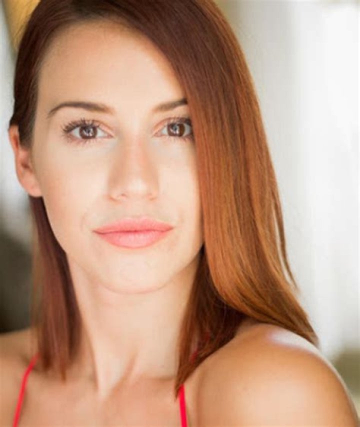 Alexandra Movies, Bio and Lists on MUBI