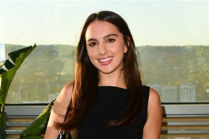 Alexia Magallon - Bio, Career, Age, Net Worth, Nationality, Facts