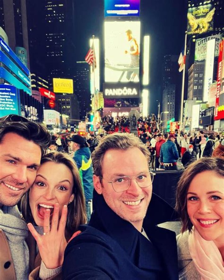 All about celebrity Ben Rosenbaum! Watch list of Movies online When Calls The Heart Season 6