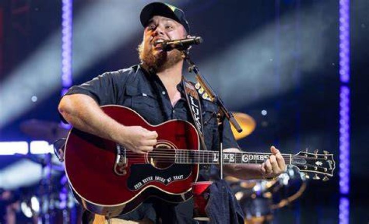 All About Luke Combs' Parents, Rhonda and Chester Combs