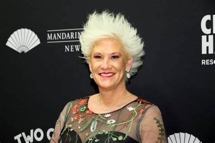 Anne Burrell Net Worth 2024