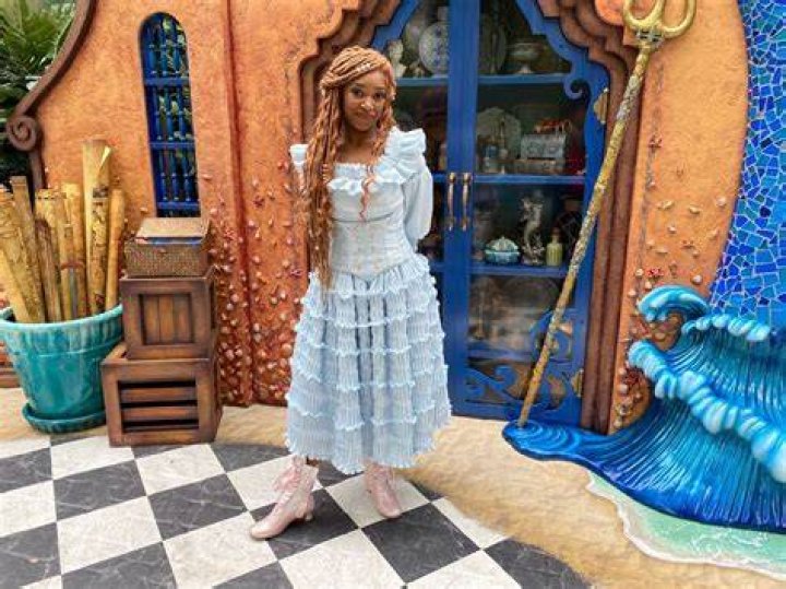 Ariel Alexus Telegraph