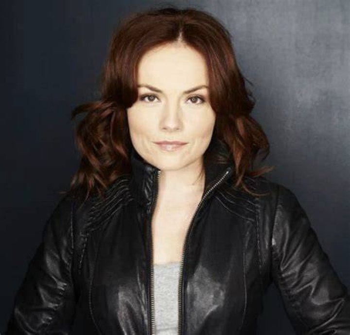 Arwen Humphreys's Biography Wall Of Celebrities