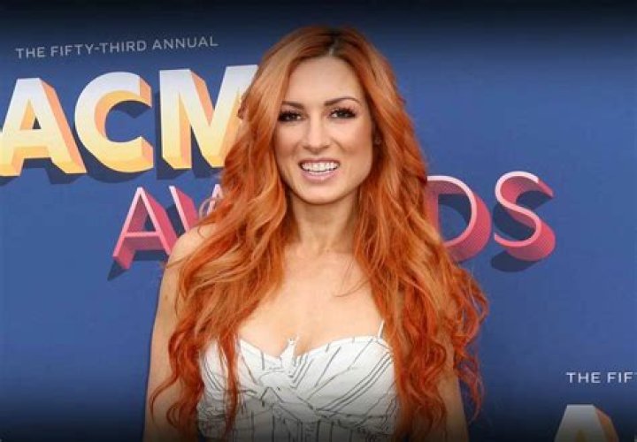 Becky Lynch Biography, Age, Family, Height, Marriage, Salary, Net Worth, Education, Career