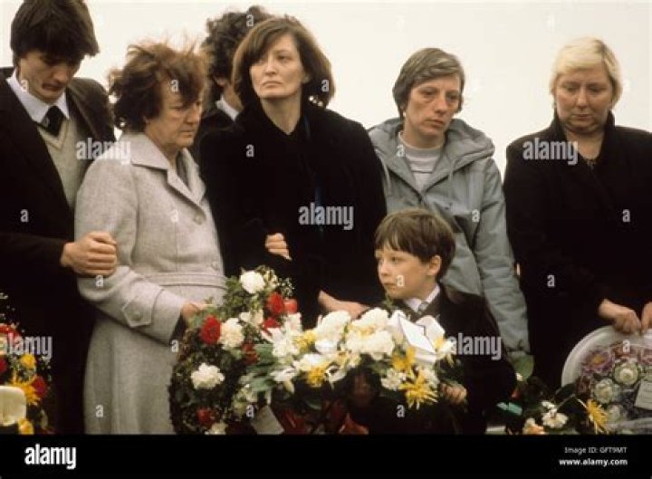 Bobby sands sands funeral wife hires stock photography and images Alamy