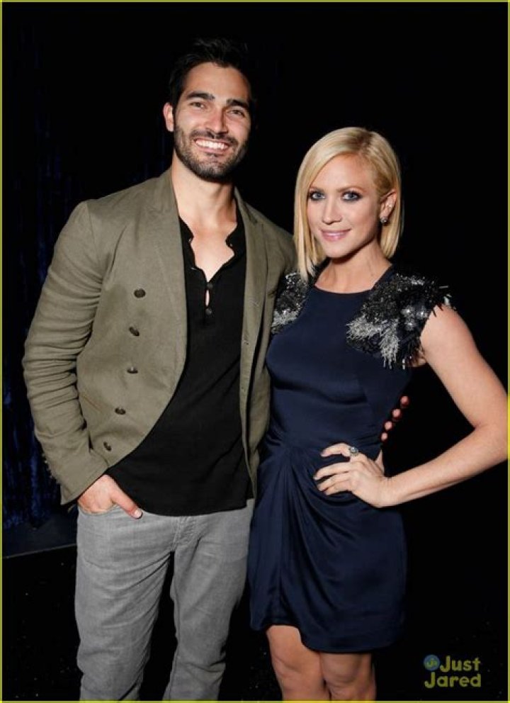 Brittany Snow and Boyfriend Tyler Hoechlin Are Pitch Perfect E! Online AU