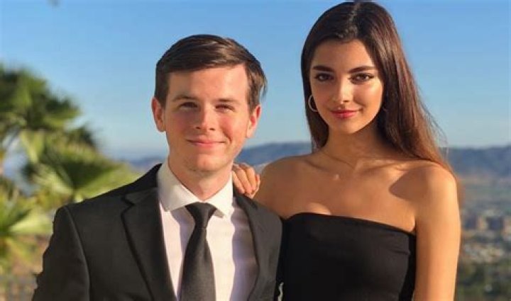 Chandler riggs and his girlfriend The Walking Dead Cast Pinterest Heart, Girlfriends and