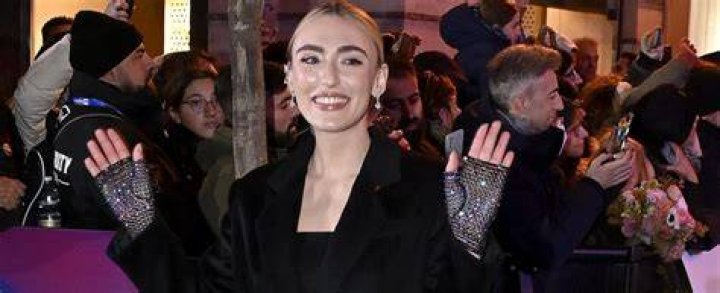 Christine Delays Testo della canzone