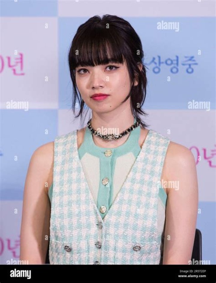 Discover The Enchanting World Of Japanese Actress Nana Komatsu