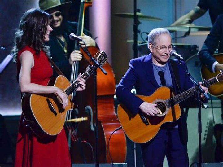 Edie Brickell Bio, Age, Height, Discography, Net worth 2024