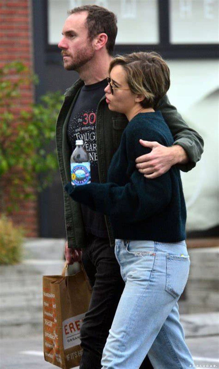 Emilia Clarke and Her New Boyfriend, Charlie McDowell, Get LoveyDovey Together in LA Emilia