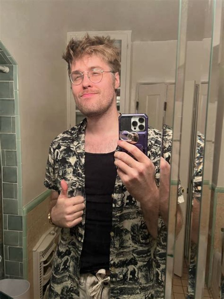 Garrett Watts on Twitter "I FOUND A BOY TO GO ON MY COACHELLA ADVENTURE WITH 😍 Also we don&rsquo;t