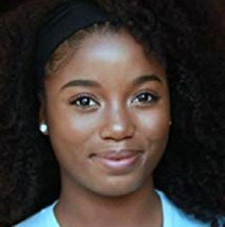 Hadar Busia Singleton - Bio, Age, Net Worth, Salary, Height, Nationality