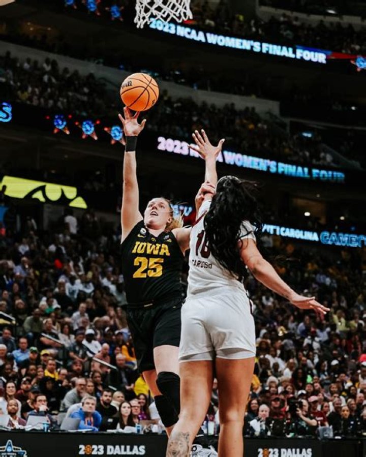 Iowa women, behind sensational Caitlin Clark, one win from making