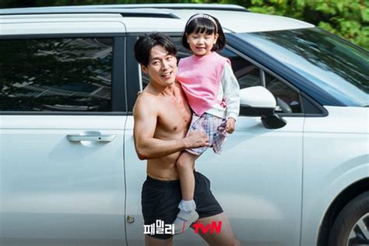 Jang Hyuk Will Do Anything for His "Family" in the KDrama MyDramaList