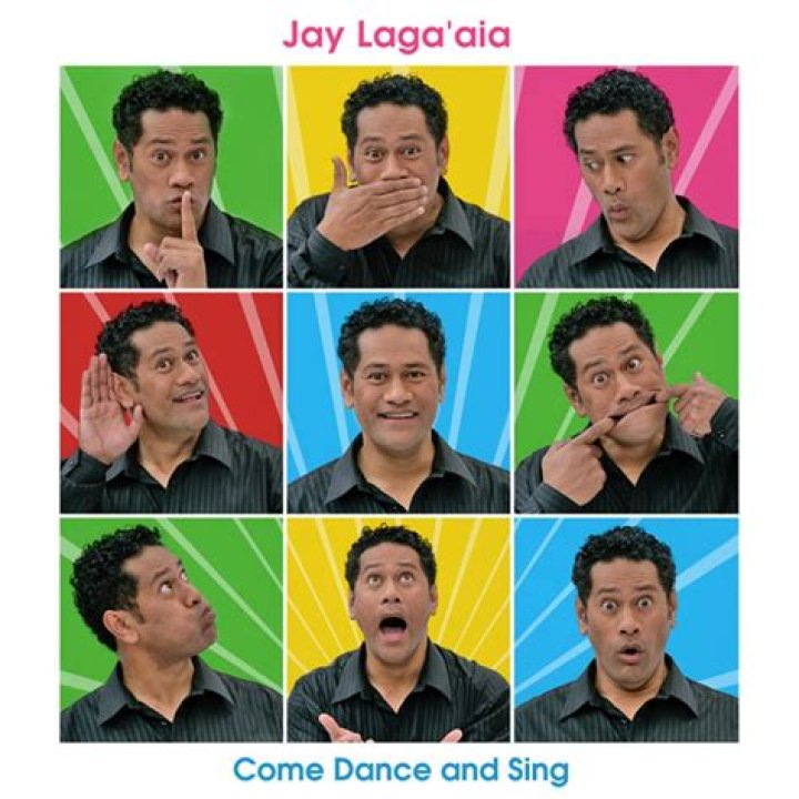 Jay Laga'aia and his family carols in the domain 2016 YouTube