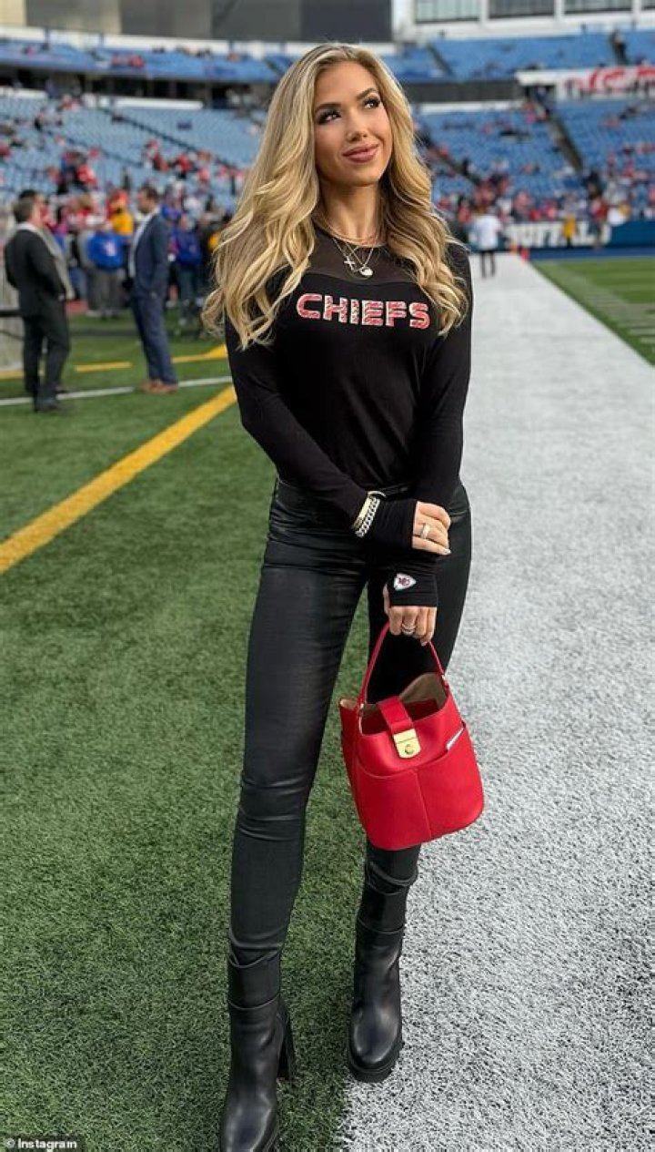 Kansas City Chiefs heiress Gracie Hunt sets checklist for potential partner Marca
