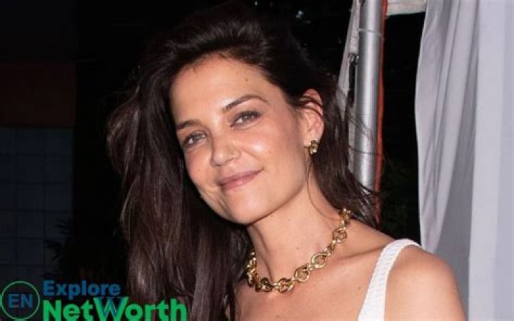 Katie Holmes Net Worth, Wiki, Biography, Age, Height, Parents, Husband, Daughter, Movies & TV Shows