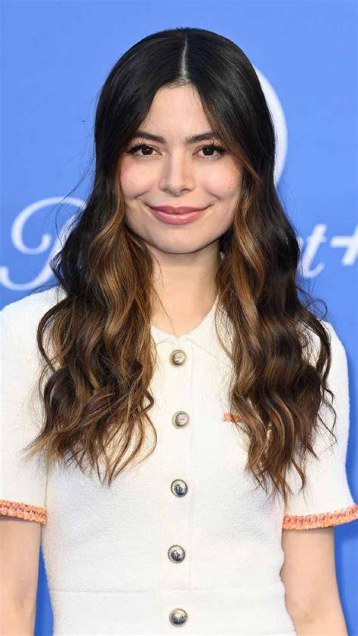 Miranda Cosgrove Miranda cosgrove, Miranda cosgrove icarly, Icarly