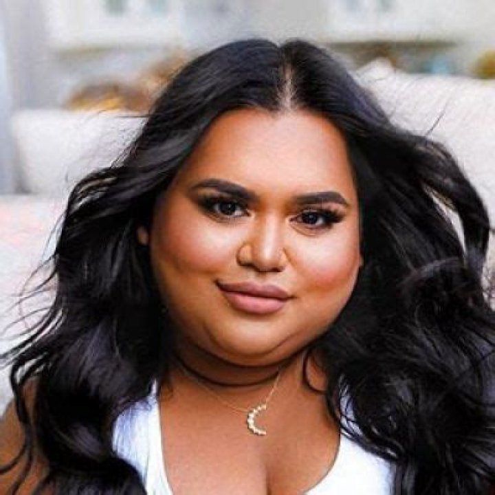 Nabela Noor - Bio, Age, Net Worth, Height, Single, Nationality, Career, Wiki