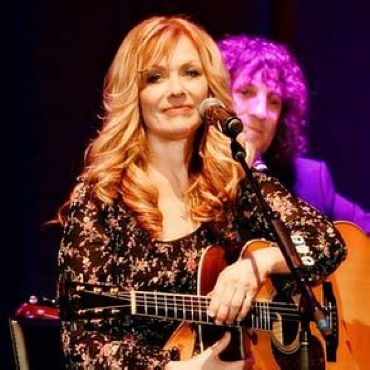 Nancy Wilson Net Worth 2024
