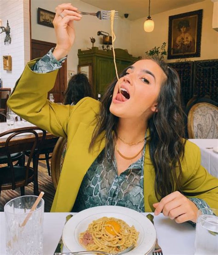 Natalie Mariduena (Instagram Star) Wiki, Bio, Age, Height, Weight, Boyfriend, Net Worth, Facts
