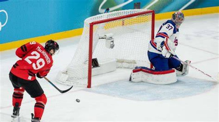 Nathan MacKinnon's Girlfriend Steers Clear of the Spotlight