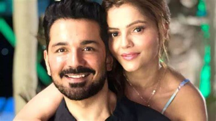 Rubina Dilaik with her husband (Source Instagram)
