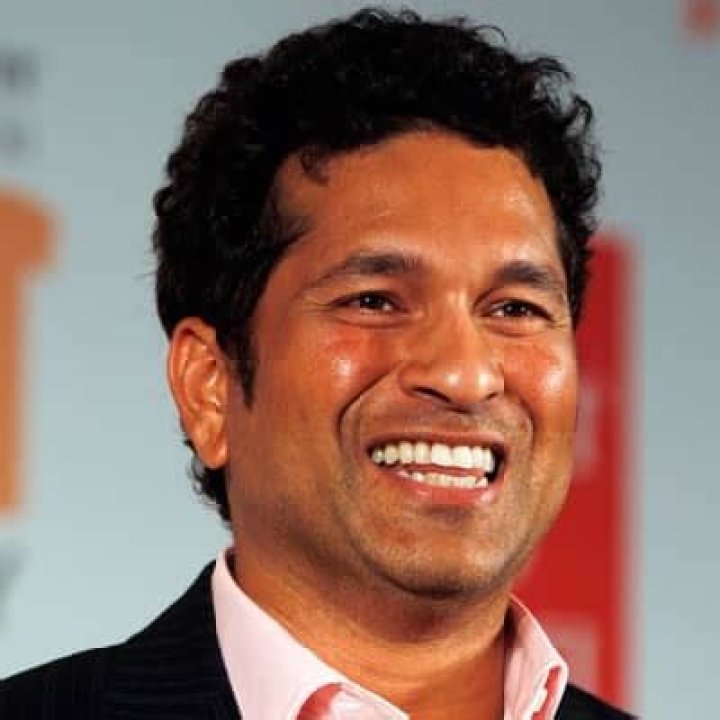 Sachin Tendulkar - Bio, Age, Net Worth, Height, Married, Nationality, Wiki