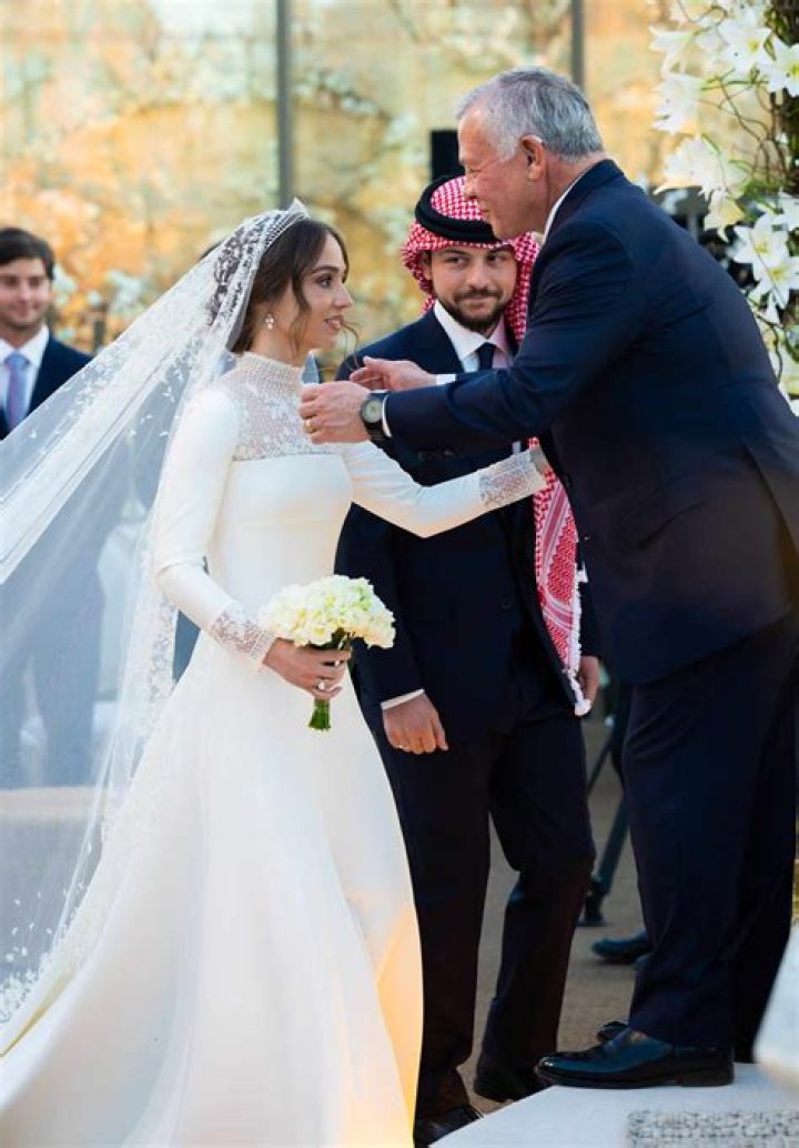 Sara Martins: Is She Married?