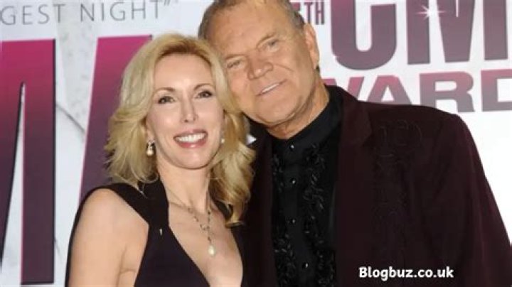 Sarah Barg (Glen Campbell ExWife) Net Worth, Age, Height, Weight, Husband, Career, and Bio
