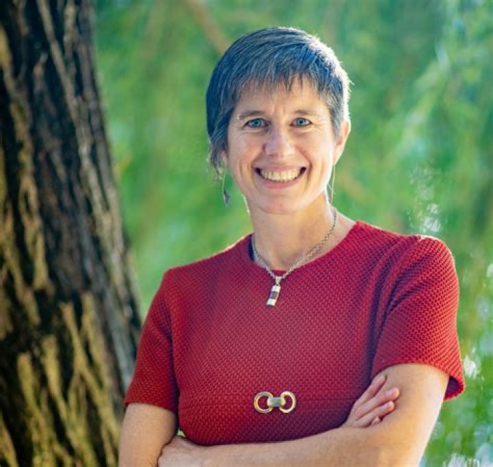 Suzanne Pohland Official Site for Woman Crush Wednesday WCW