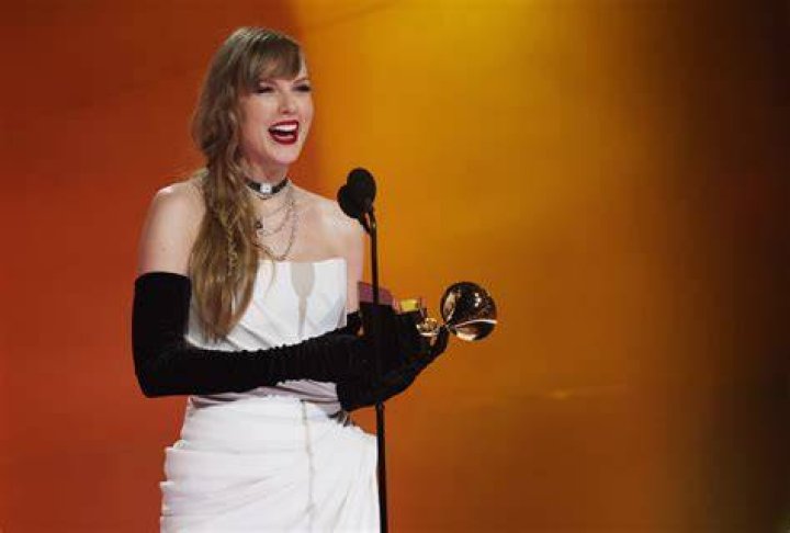 Taylor Swift, the selfproclaimed 'Hugh Grant stan,' responds to his