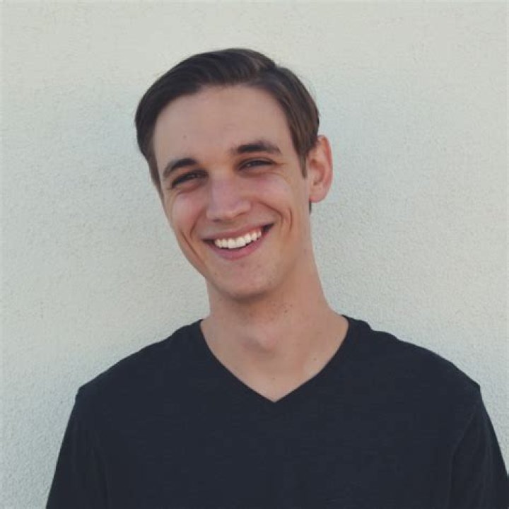 Tucker Boner Youtube