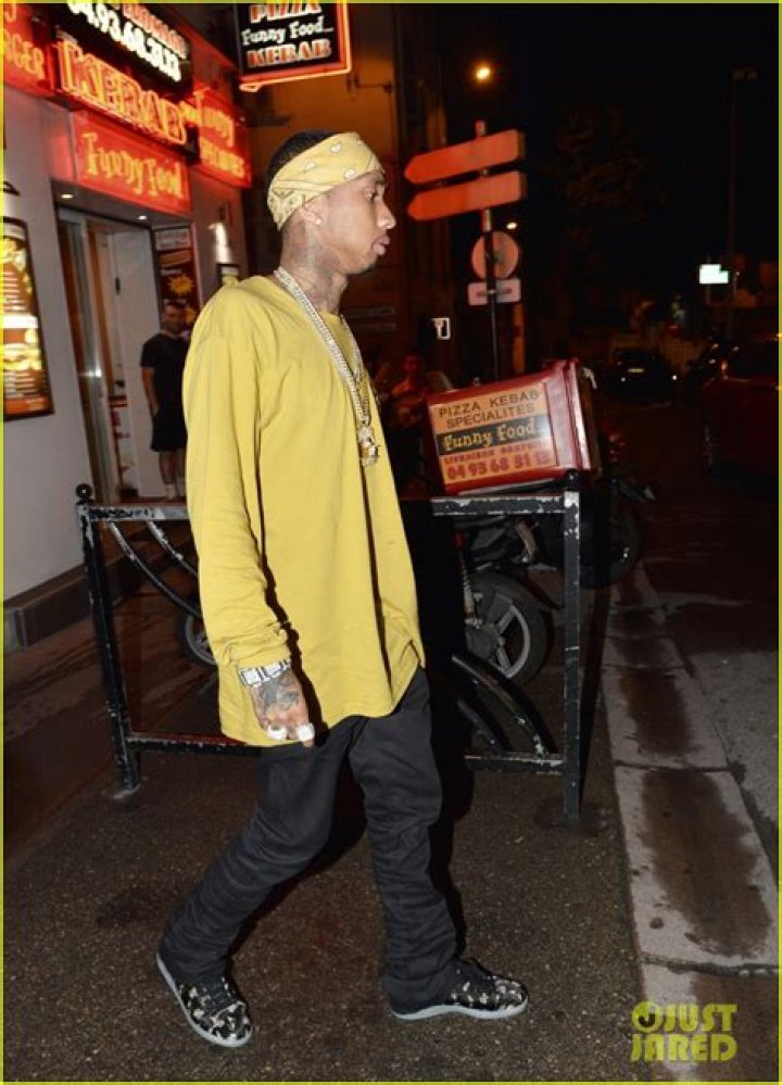 Tyga Clarifies Demi Rose Mawby Relationship Rumors I'm 'Single' Photo 3664202 Photos Just