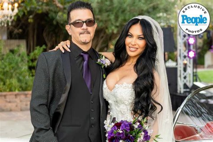 Unveiling The Life Of Charlie Benante's Wife: A Journey Through Love And Music