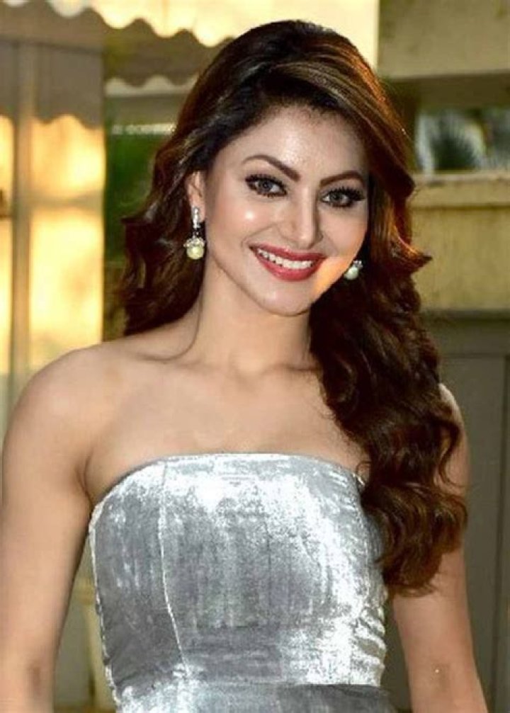Urvashi Rautela (Actress) Wiki, Biography, Age, Boyfriend, Family, Facts and More Famous Wiki