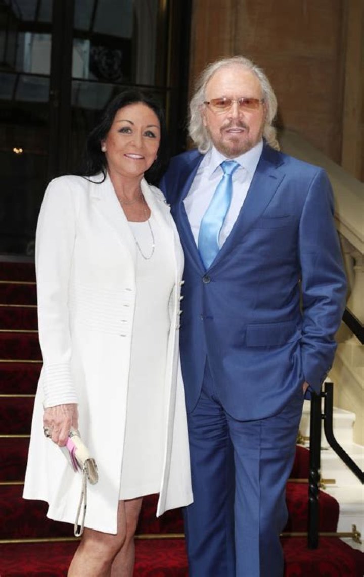 Was Barry Gibb married to Barbra Streisand?